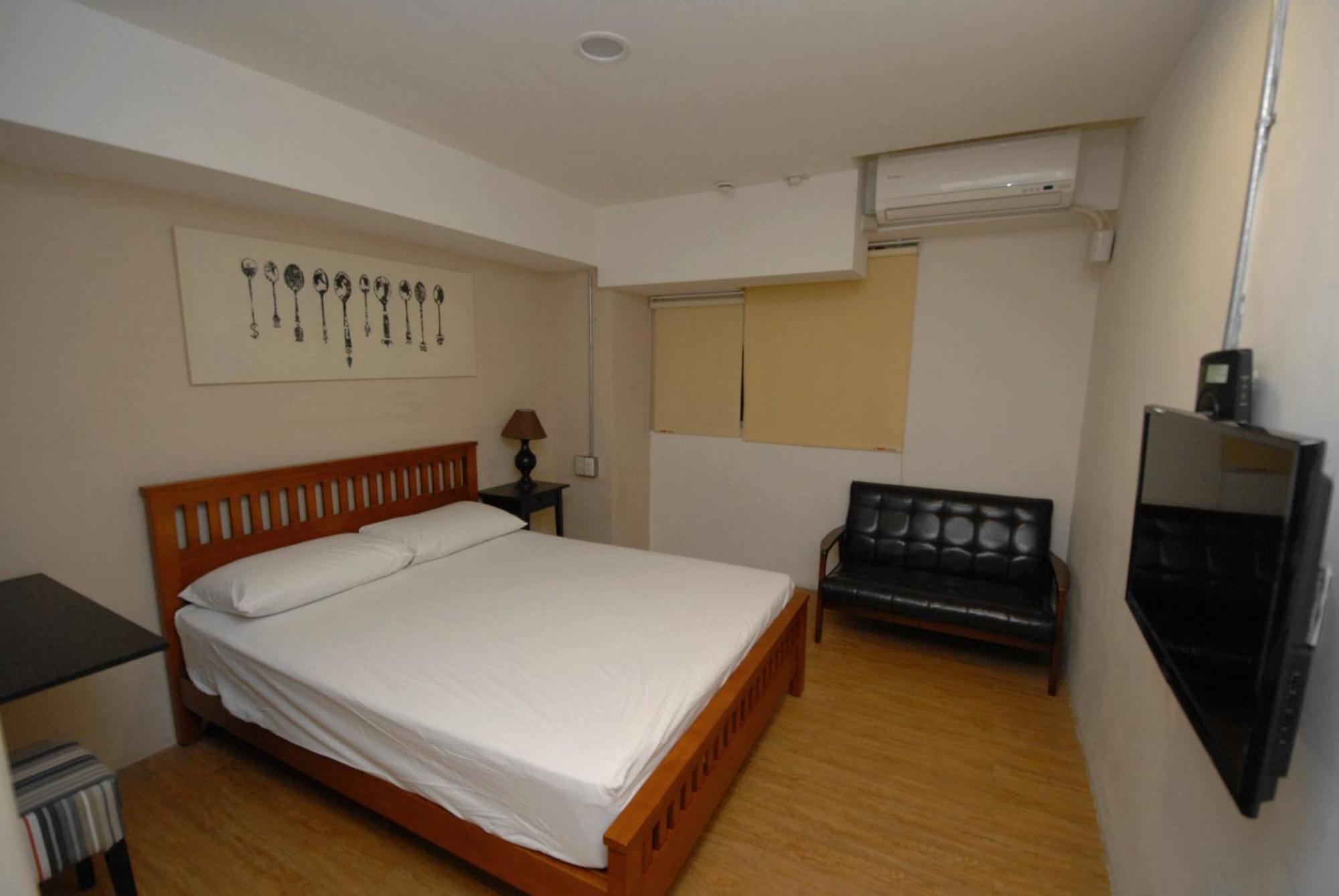 Mr. Lobster'S Secret Den Design Hostel Тайбей Номер фото
